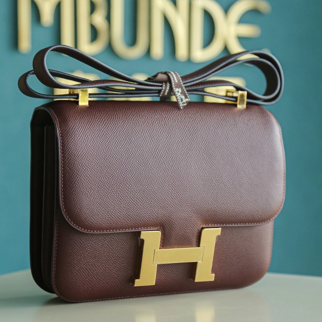 Hermes 空姐包 Constance 24cm 酒红色 Epsom 金扣 秋冬季节最好卖的颜色之一，很好配衣服哦