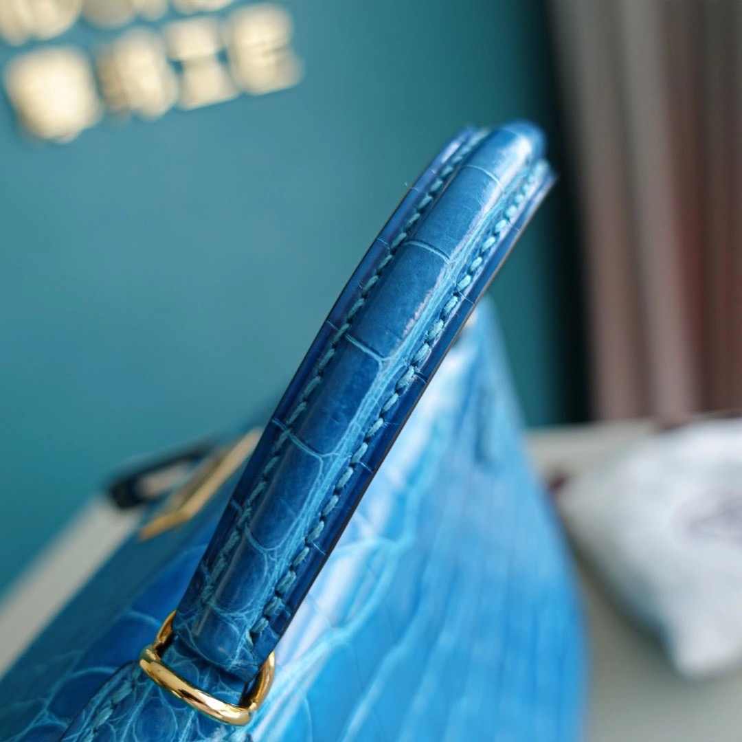 Hermes Mini Kelly 7W 伊兹密尔蓝 亮面美洲鳄鱼 金扣 超神秘的蓝绿混合色