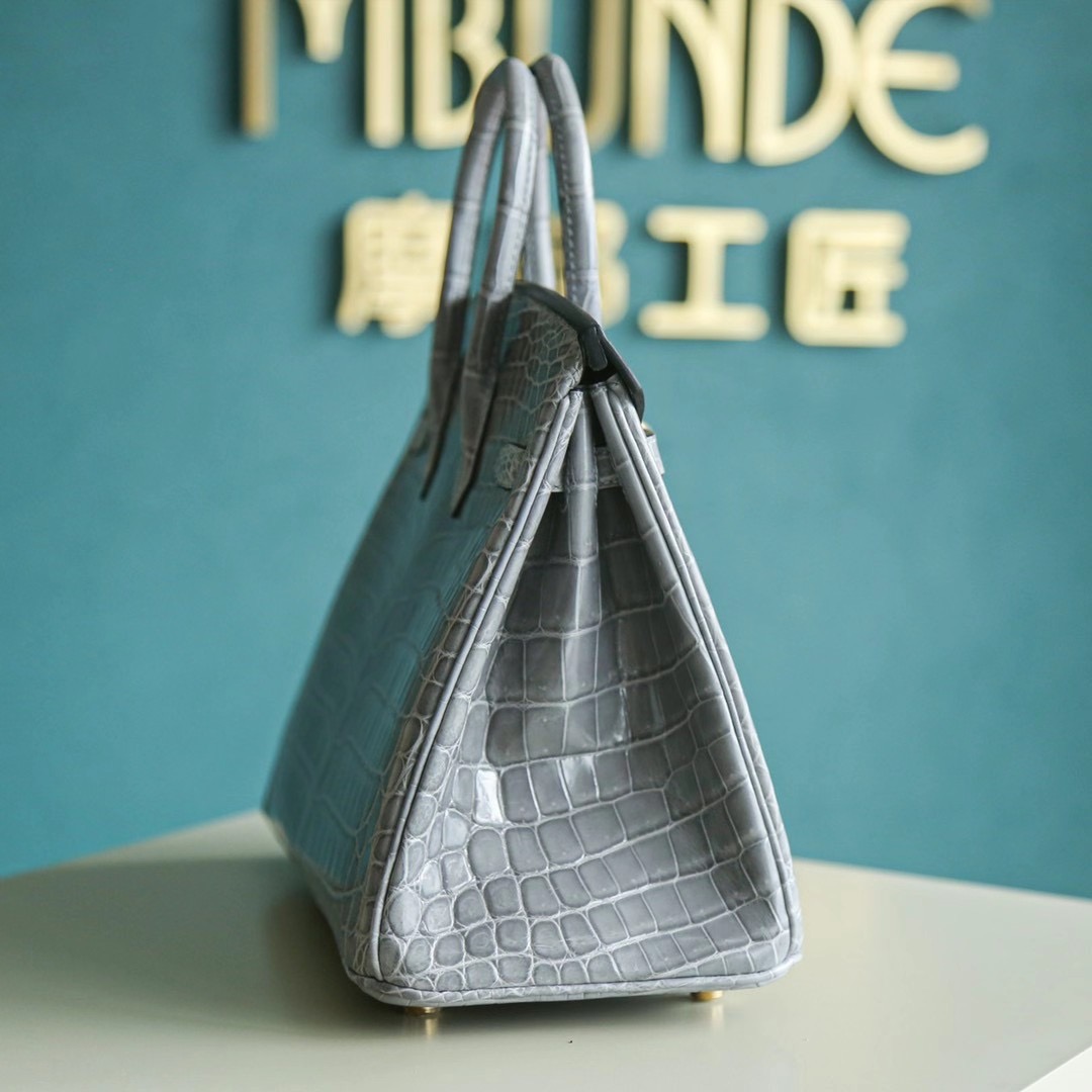 爱马仕官网 Hermes Birkin 25CM 冰川蓝 亮面两点鳄鱼 金扣 爱马仕鳄鱼铂金包