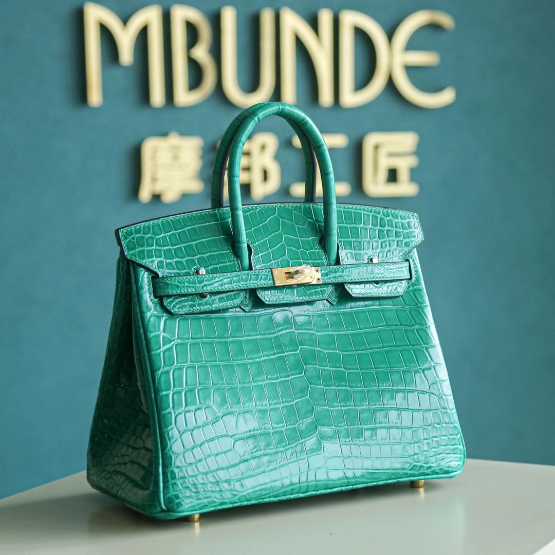 【热门色】爱马仕铂金包 Birkin 25CM 6Q 翡翠绿 金扣 亮面两点鳄鱼