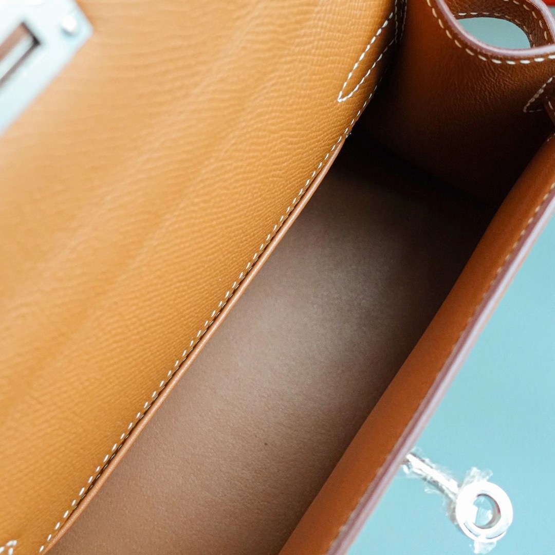 Hermes Kelly Pochette 1代 手拿包 Epsom皮 全手工  金棕色 银扣