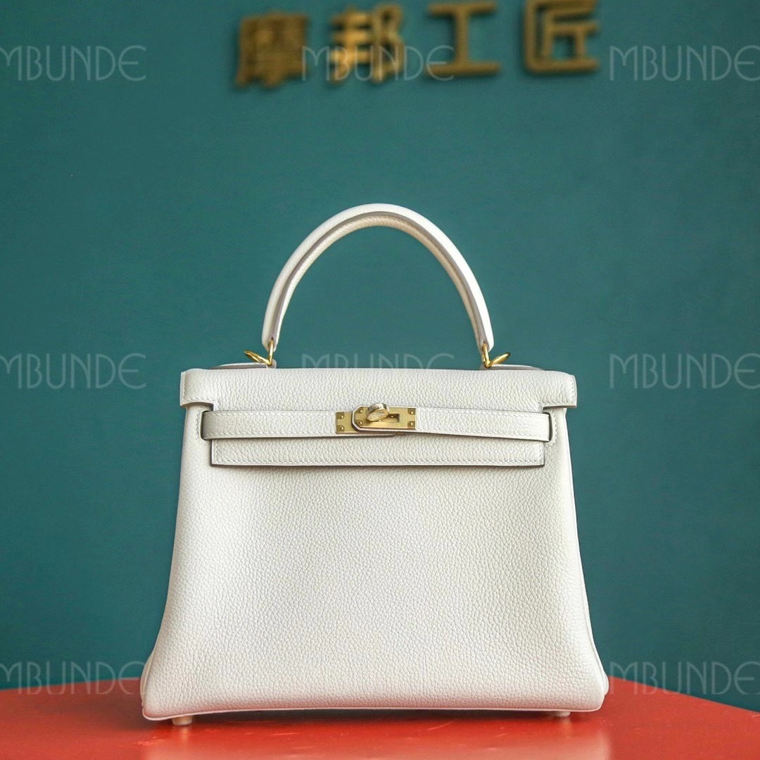 Hermes Kelly 25CM 奶昔白 金扣 Togo 夏天奶油冰激淋颜色 很好搭配