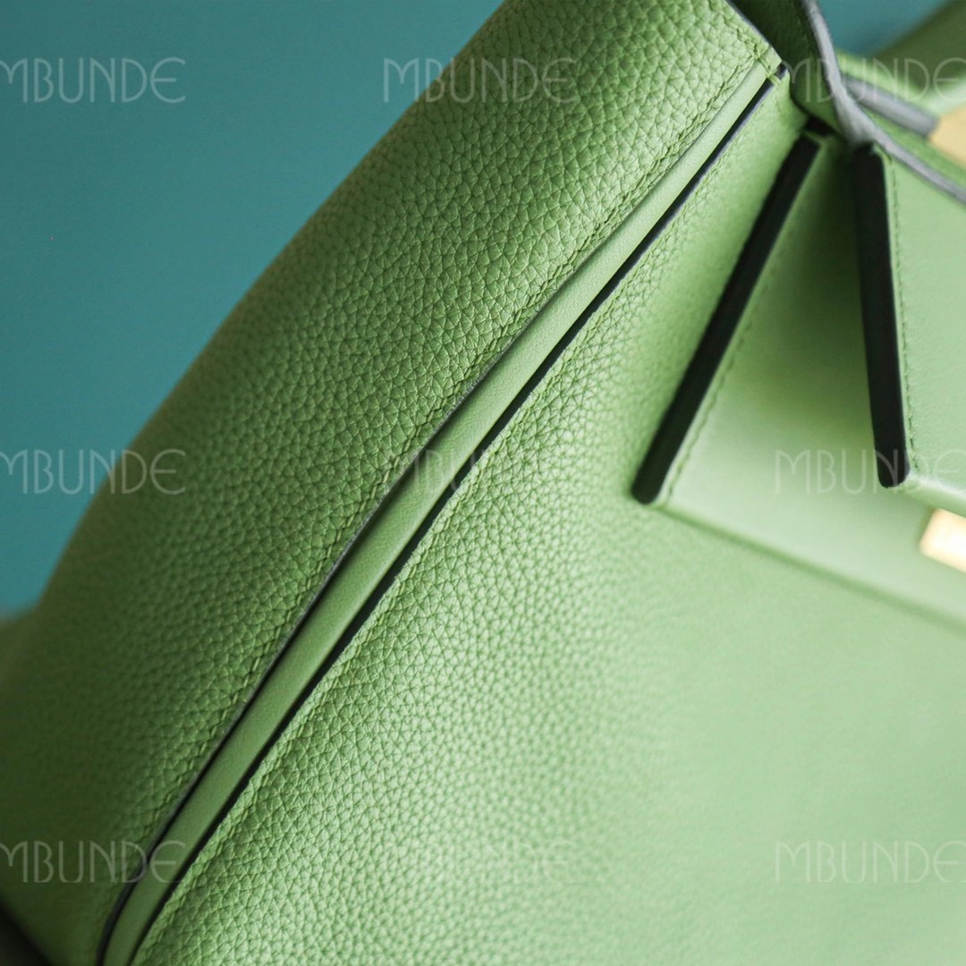 Hermes Kelly 24/24 29cm 牛油果绿 Togo皮 金扣