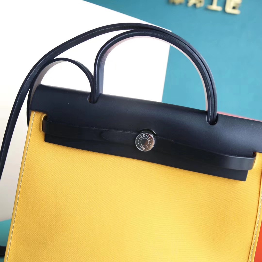 Hermes Herbag 31CM 帆布包 黑色拼琥珀黄