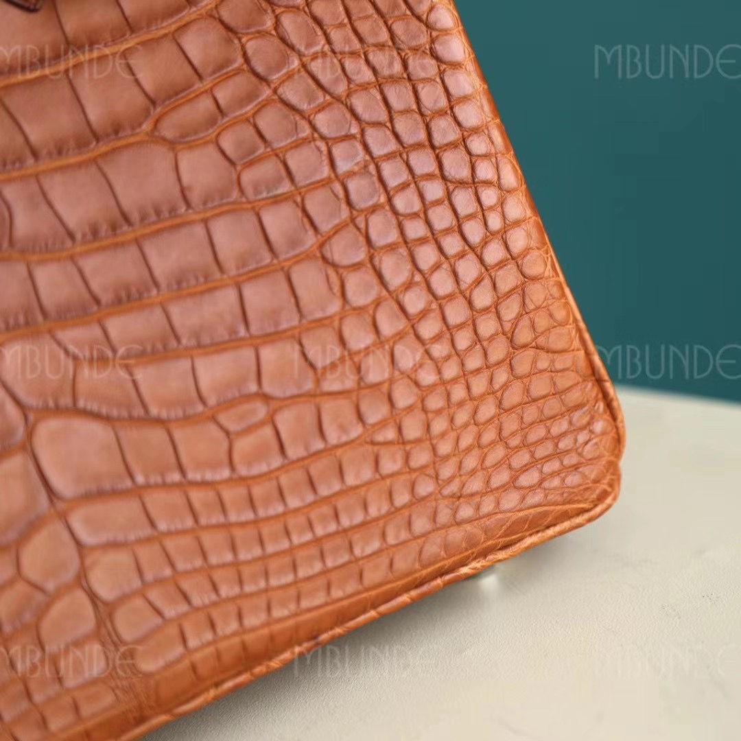Hermes Birkin25cm 经典干邑原色 马鞍色 雾面方块鳄鱼 银扣 稀有程度堪比喜马拉雅